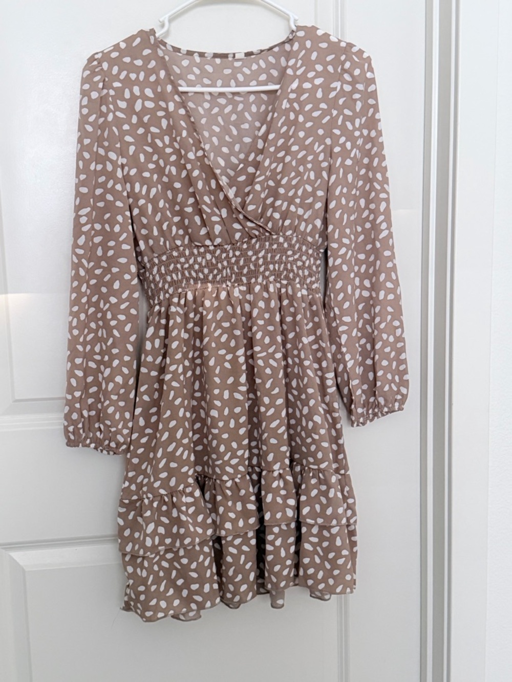 NWOT Women’s Beige V-Neck Wrap Dress